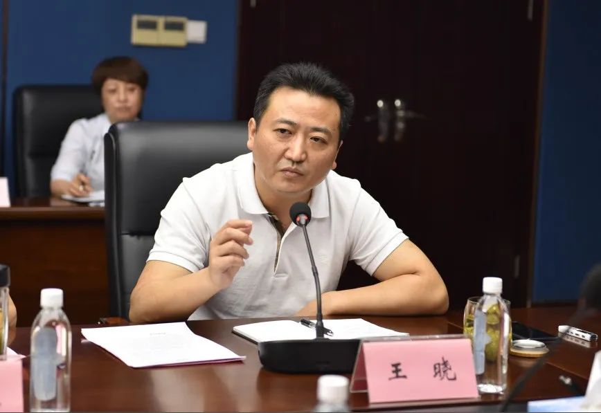 南昌市政公用集團(tuán)黨委副書(shū)記、總經(jīng)理萬(wàn)義輝一行調(diào)研江西長(zhǎng)運(yùn)