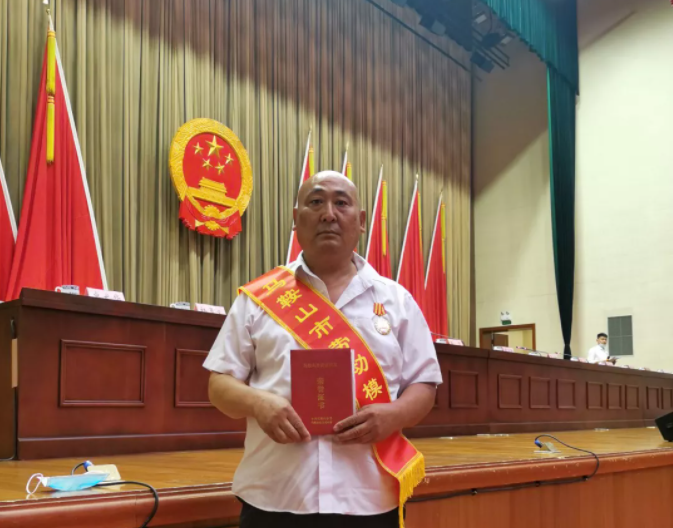 馬鞍山長客駕駛員及班組獲得市勞動模范、先進集體榮譽