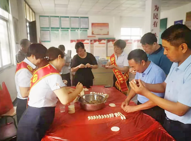 上饒汽運(yùn)：關(guān)愛(ài)留守老人