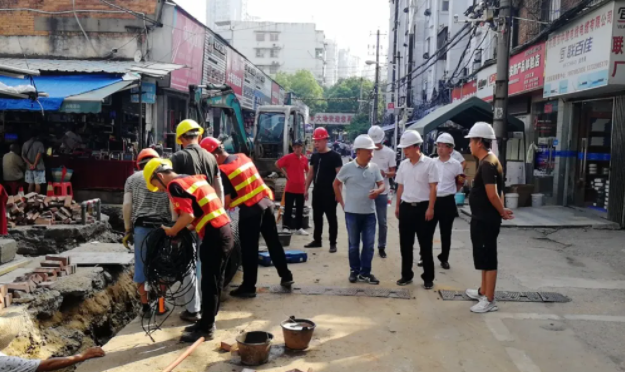 我為群眾辦實(shí)事 || 長運(yùn)物業(yè)：?“白改黑”工程順利竣工