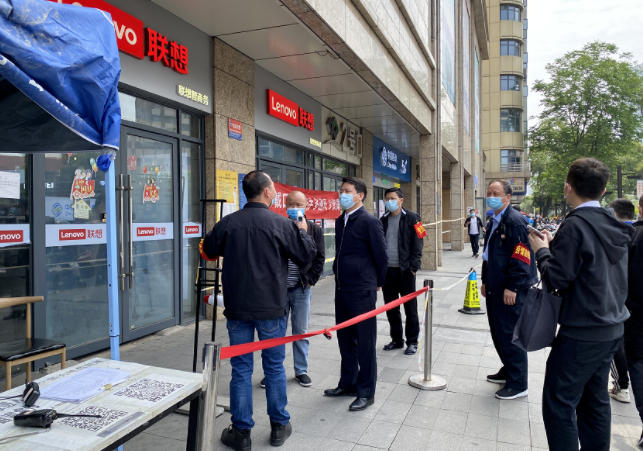 西湖區(qū)領(lǐng)導(dǎo)督導(dǎo)長運物業(yè)疫情防控工作