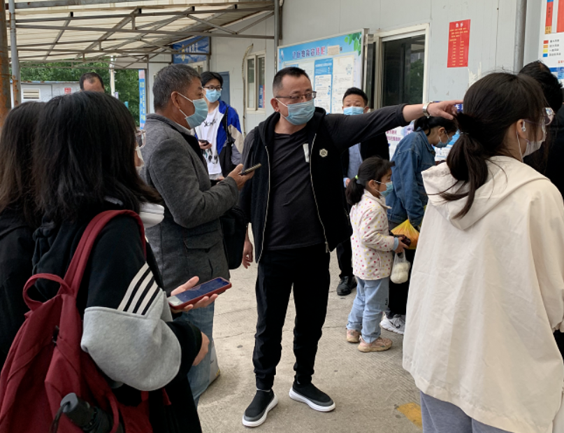 江西長(zhǎng)運(yùn)多家子公司開展節(jié)日安全生產(chǎn)、疫情防控督查工作