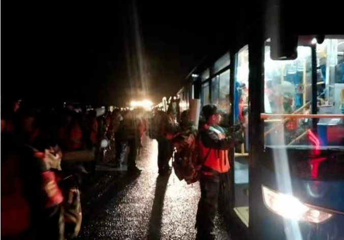 景德鎮(zhèn)長運(yùn)  圓滿完成抗洪搶險(xiǎn)運(yùn)輸任務(wù)