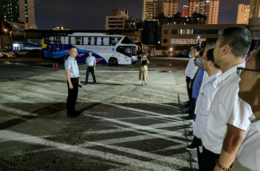 長運(yùn)物業(yè)：開展夜間應(yīng)急聯(lián)動(dòng)演練 確保長運(yùn)商圈安全穩(wěn)定