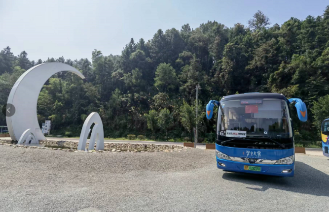 看過來，婺源公交旅游專線延伸至月亮灣景區(qū)啦！