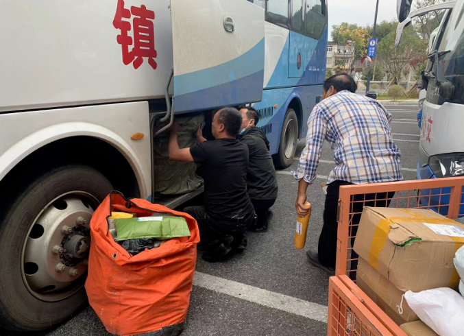 上饒汽運:又是一年“雙十一”小件快運運輸忙