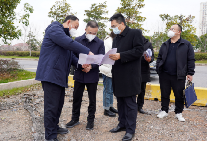 劉磊督導(dǎo)鷹潭長運(yùn)、鷹潭公交春運(yùn)工作 肖良芝陪同