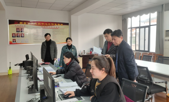 新余市治安支隊(duì)督導(dǎo)新余公交“兩會(huì)”期間安全生產(chǎn)、維穩(wěn)工作部署情況