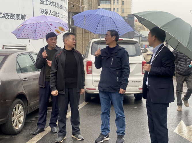 南昌紀檢派駐組檢查長運物業(yè)、都市城際公交“兩會”期間安全生產(chǎn)、值班值守工作