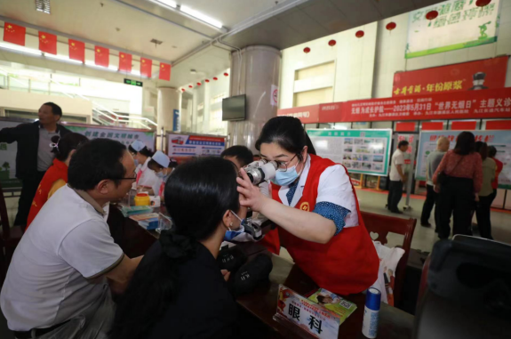 九江長(zhǎng)運(yùn) 開展“世界無(wú)煙日”宣傳義診活動(dòng)