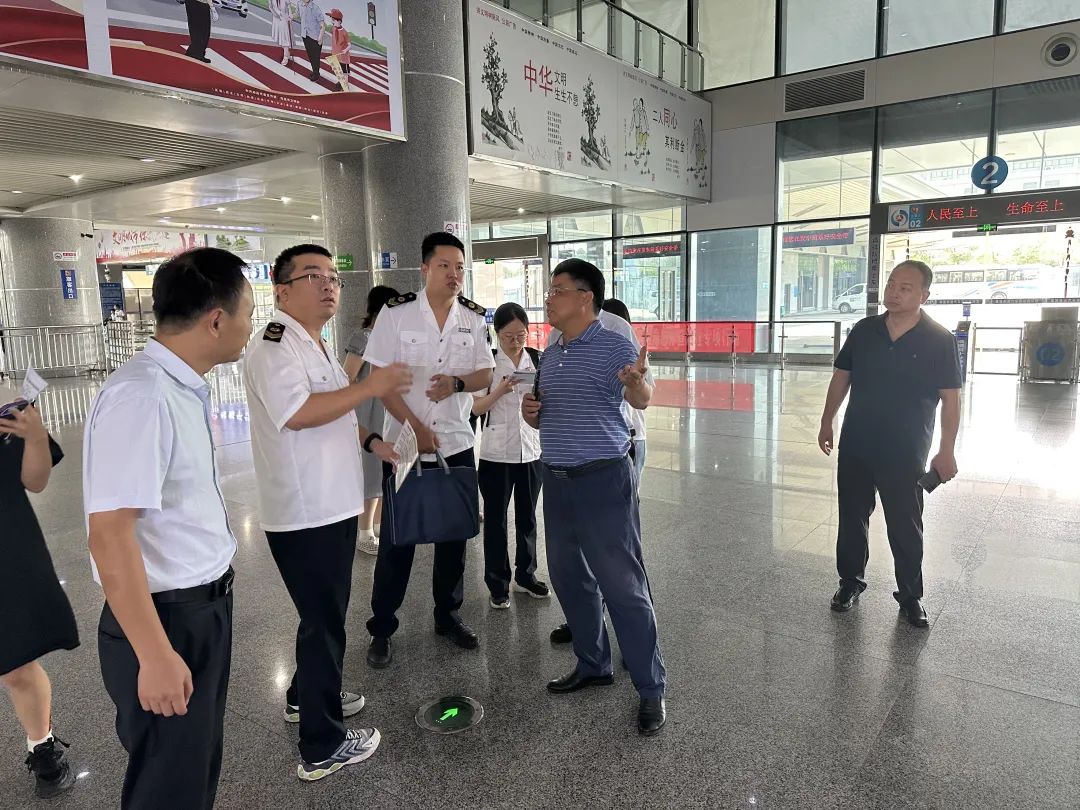 市鞏衛(wèi)辦重點(diǎn)場所組專家督導(dǎo)南昌長途汽車西站創(chuàng)文保衛(wèi)工作