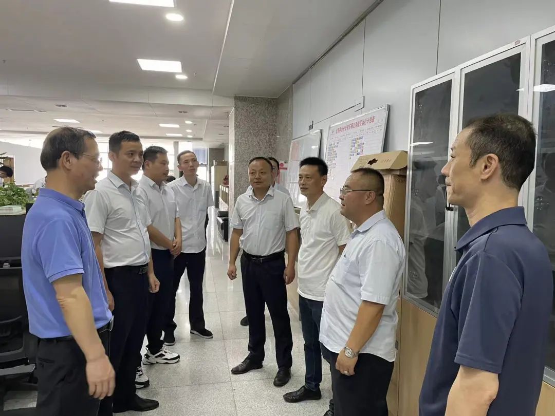 黃俊一行督查都市城際公交“雙節(jié)”前黨風廉政、安全生產(chǎn)工作