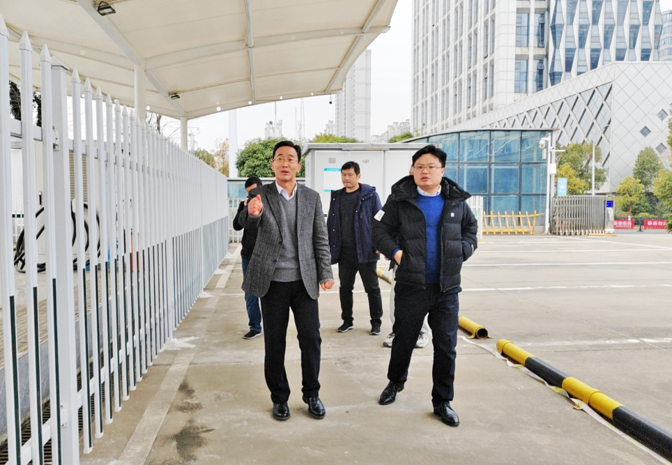 穆孫祥出席江西長運2024年第一次機務(wù)管理工作會并檢查南昌長途汽車西站春運首日安全生產(chǎn)工作