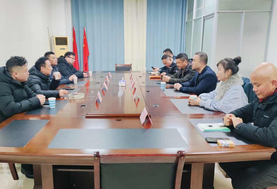 江西金合控股、江西農(nóng)投調(diào)研永修公司客貨郵融合發(fā)展工作  劉磊、占梁陪同