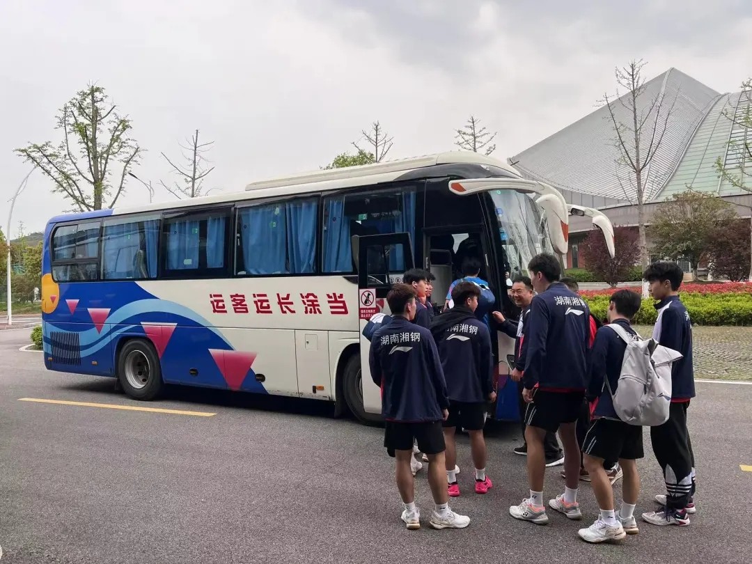 馬鞍山長客：當(dāng)涂長客圓滿完成全國羽毛球單項冠軍賽運(yùn)輸任務(wù)