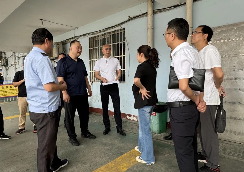 吉安長運 省綜合交通中心到新干公司指導(dǎo)重大災(zāi)害風(fēng)險隱患排查工作