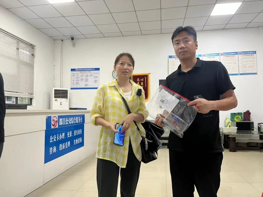 九江長運:遺失中考準考證 警民聯(lián)動及時歸還