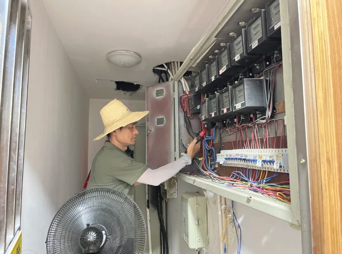 長(zhǎng)運(yùn)物業(yè)：物業(yè)經(jīng)營(yíng)分公司開展夏季消防安全隱患排查