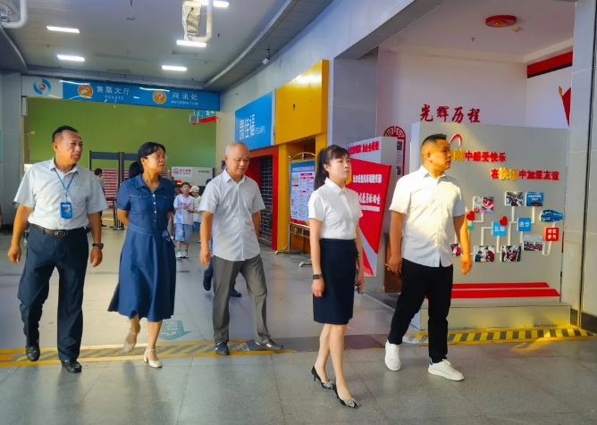 九江長運 公司領(lǐng)導(dǎo)深入九江長途汽車站檢查暑運工作