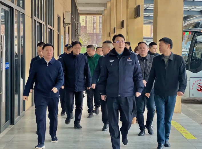 鄱陽長運 鄱陽縣委領(lǐng)導(dǎo)深入鄱陽長運督導(dǎo)春運工作