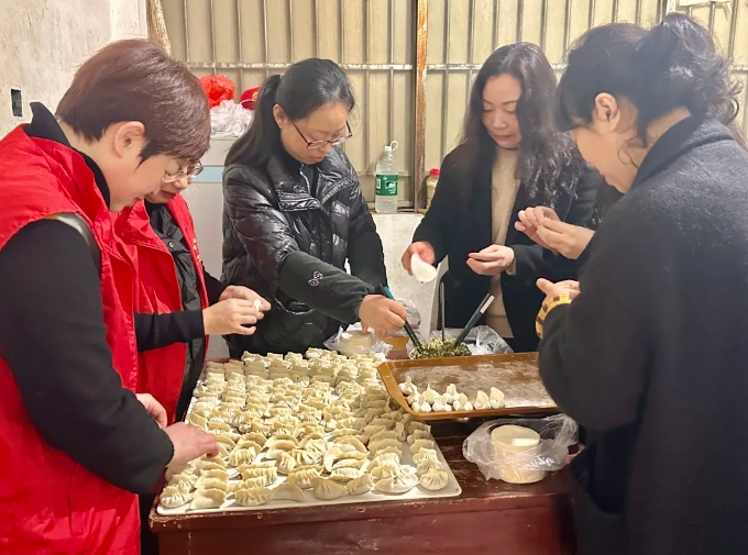 撫州長運：攜手社區(qū)共建 開展女職工活動