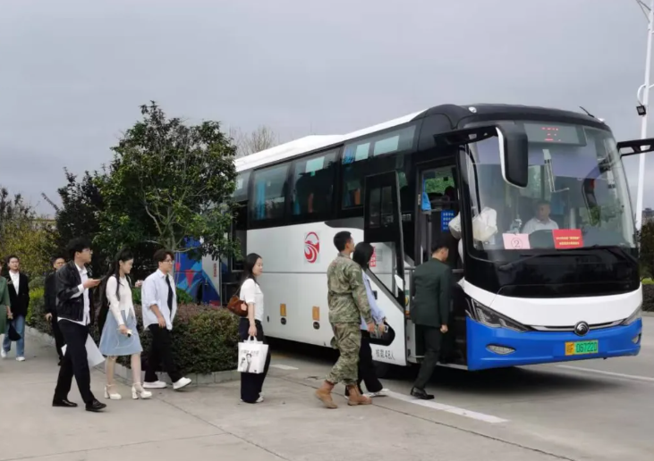 撫州長(zhǎng)運(yùn)：圓滿完成全省“愛(ài)我國(guó)防”總決賽運(yùn)輸任務(wù)