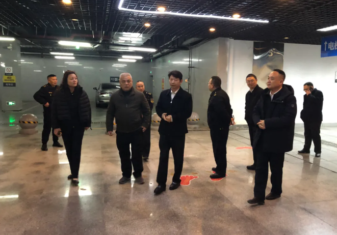 撫州市交通運輸局領導督導撫州客運中心元旦安全工作