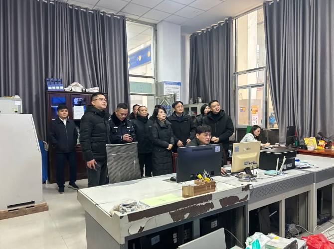 鄱陽縣安委辦檢查組到鄱陽長(zhǎng)運(yùn)開展安全督導(dǎo)檢查