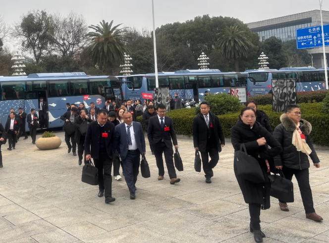 吉安長運(yùn)：圓滿完成市人大、政協(xié)“兩會(huì)”運(yùn)輸保障工作